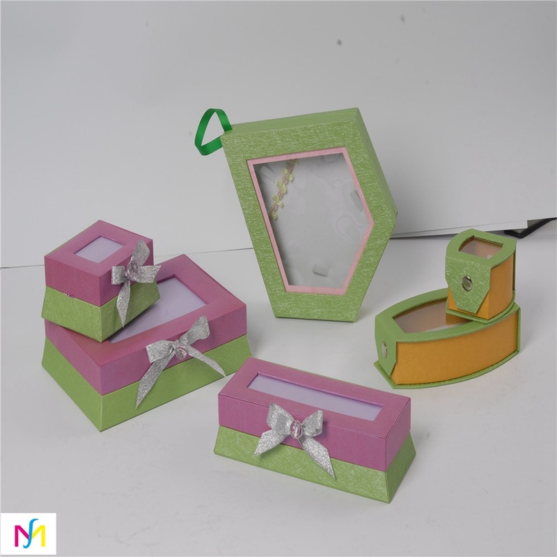 Custom Design Luxury Pack Gift Box for Festival Small Cardboard Boxes – Custom Printing Box and Perfume Box price