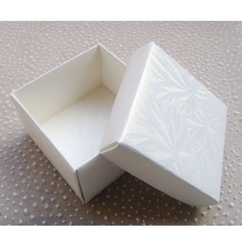 DIY Cardpaper Square Wedding Party Candy Box White Cardboard Baby Shower Favors Box – Square Candy Box and Candy Box price