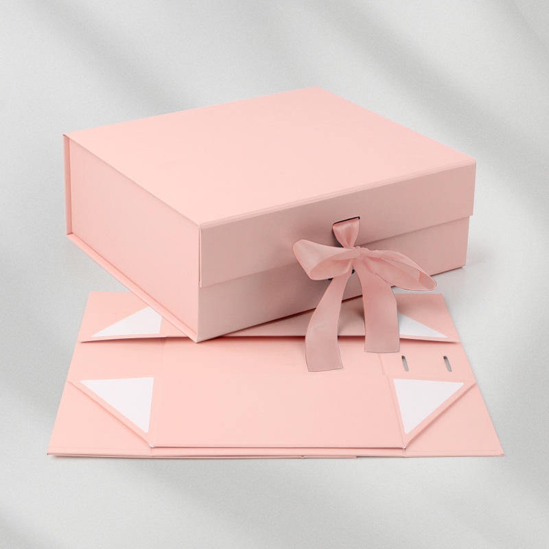 Custom Cardboard Magnetic Paper Gift Folding Boxes with Ribbon Closure Boxes – Magnetic Gift Box and Paper Gift Folding Boxes price